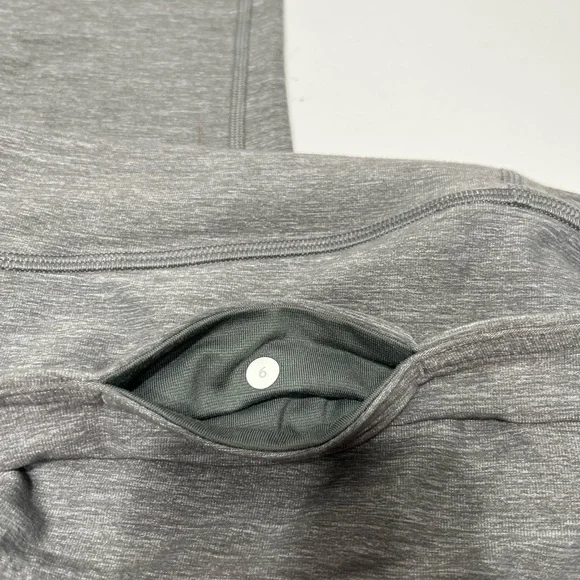 Lululemon Grey Size 6 Women’s Short Leggings, waist 28”, inseam 23”, length - Picture 12 of 14